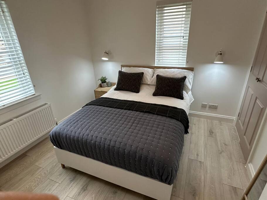 Premium Executive Apartment In Dunfermline Esterno foto