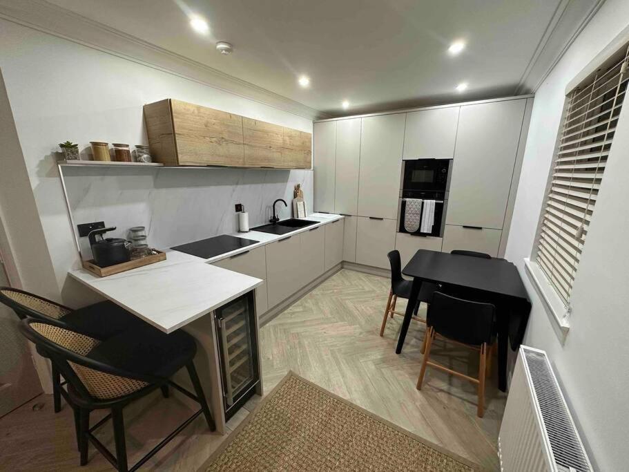 Premium Executive Apartment In Dunfermline Esterno foto